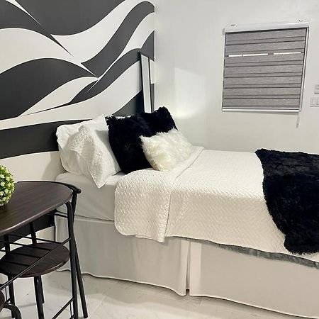 Cozy Studio, Prime Location, Remodeled, 1 Parking West Palm Beach Exterior photo