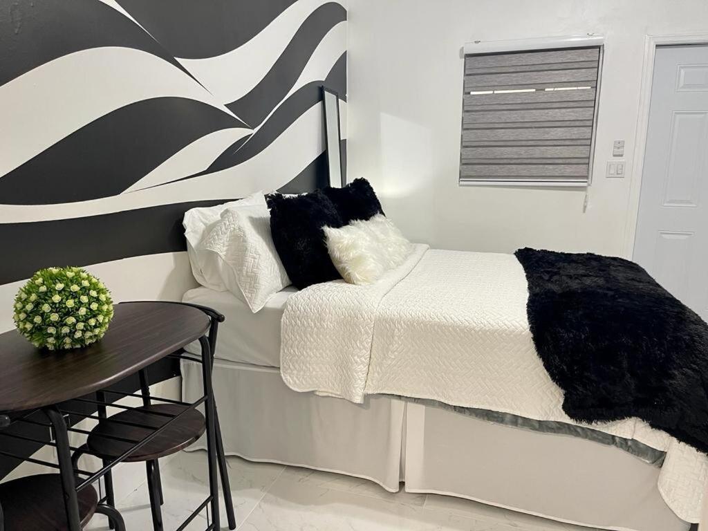 Cozy Studio, Prime Location, Remodeled, 1 Parking West Palm Beach Exterior photo